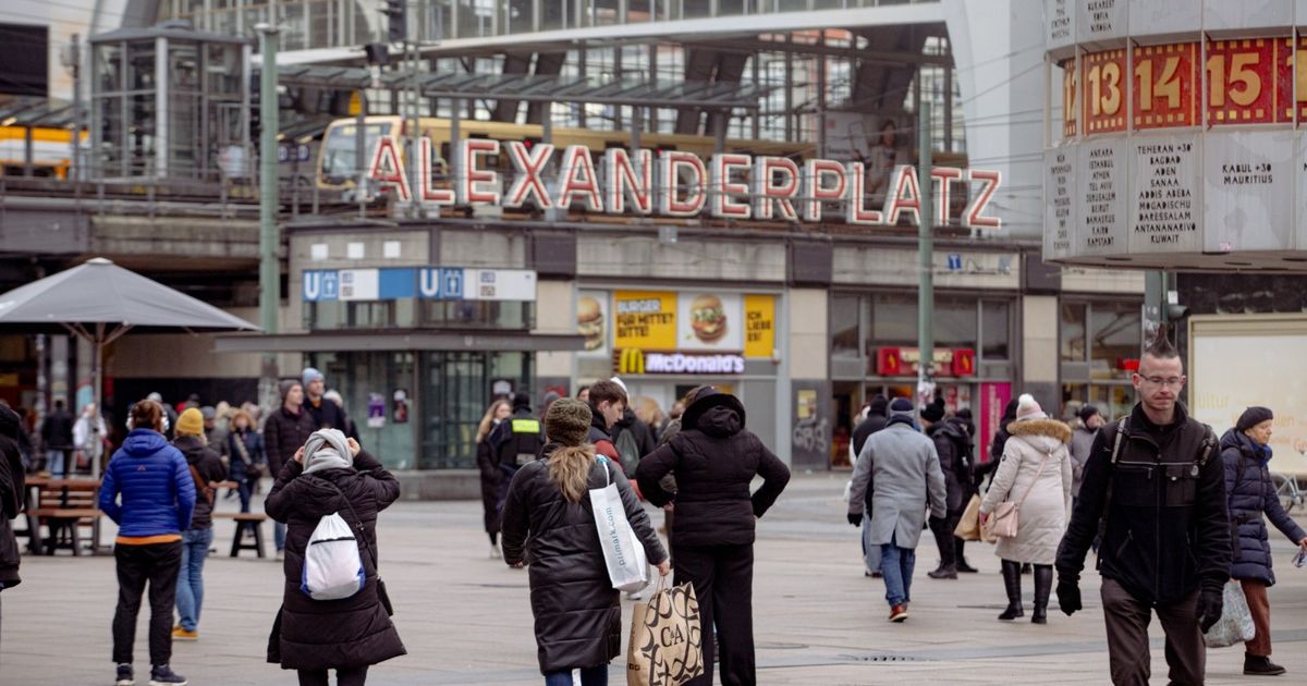 تسارع طفيف في تضخم منطقة اليورو يعزز الإبقاء على سعر الفائدة