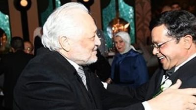 نيرمين الفقي وخالد زكي الأبرز.. نجوم الفن في حفل زفاف ابنة محمد هنيدي