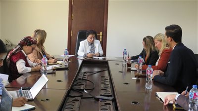 الصحة تبحث مع النرويج و«ليردال» و«الأمم المتحدة للسكان» تعزيز التدريب بالمحاكاة وإنشاء مراكز تميّز لرعاية الأم والوليد