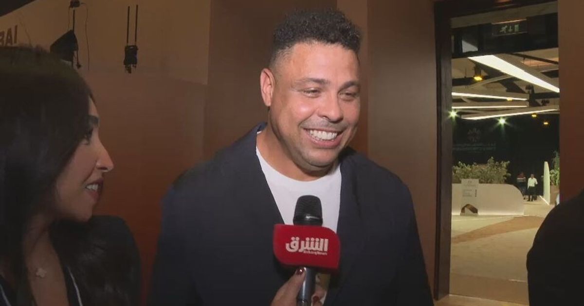 رونالدو يكشف لـ”الشرق” عن اختياراته لأفضل اللاعبين بالعالم