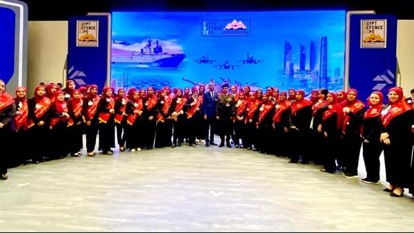 طلاب جامعة حلوان يشاركون في افتتاح معرض “إيديكس” ٢٠٢٥