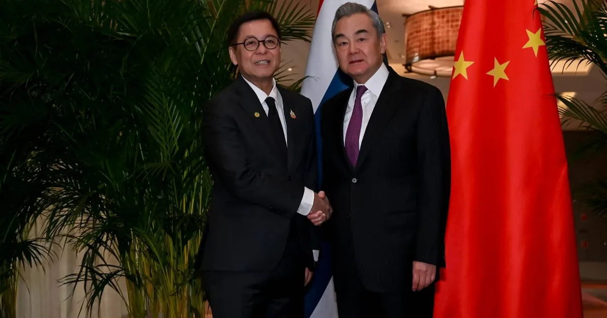 الصين تجمع دبلوماسيين من تايلندا وكمبوديا لترسيخ وقف النار