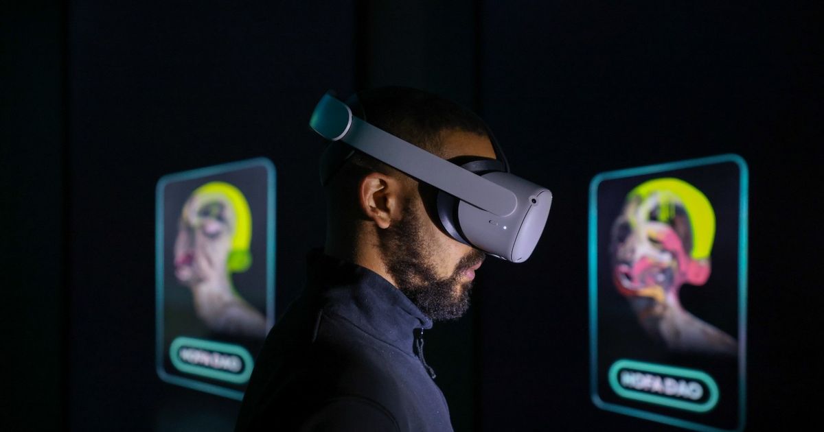 زوكربيرغ يتجه لتقليص إنفاق “ميتا” على رهان “ميتافيرس”