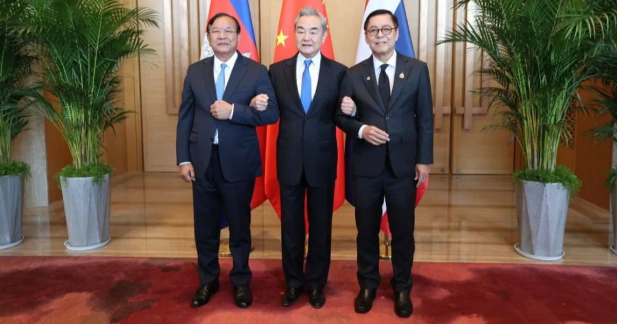 بوساطة صينية.. تايلندا وكمبوديا تتفقان على “ترسيخ وقف النار”