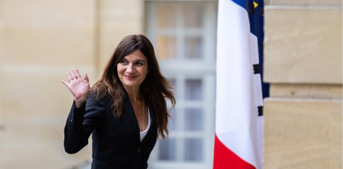 وزيرة فرنسية تطالب بإعادة تسليح أوروبا بوجه أمريكا