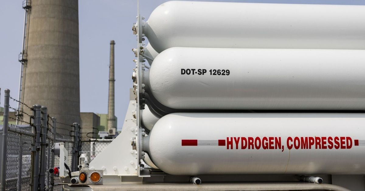 السعودية تقترب من إنجاز “نيوم للهيدروجين الأخضر” مع اكتمال 90%