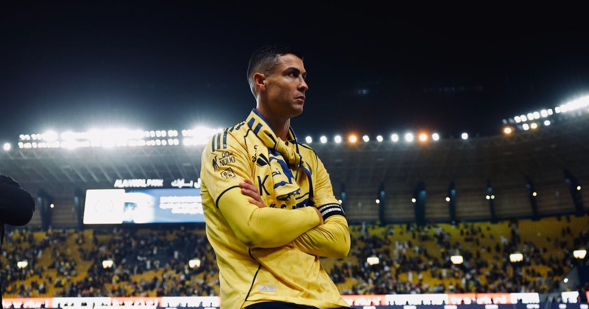 رونالدو يحذر النصر: لم يفز فريق بالدوري في منتصف الموسم
