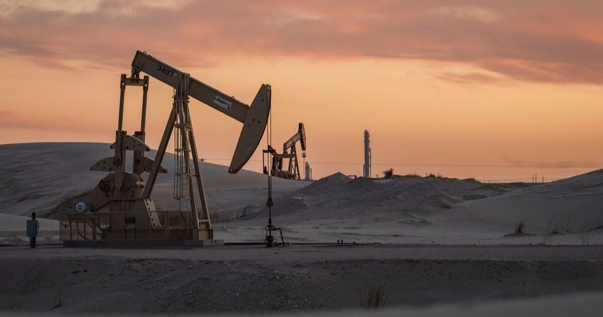 من الرابحون والخاسرون من وفرة المعروض النفطي؟