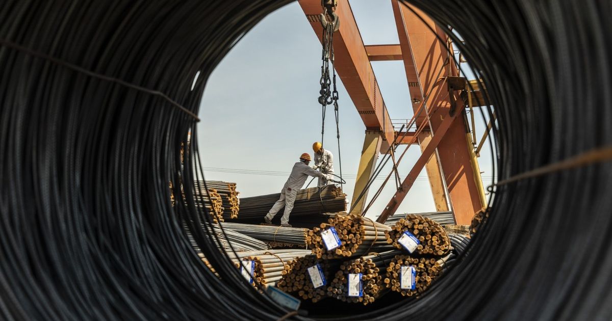 رئيس رابطة الصلب العالمية: لا حل سريعاً لفائض الإنتاج الصيني