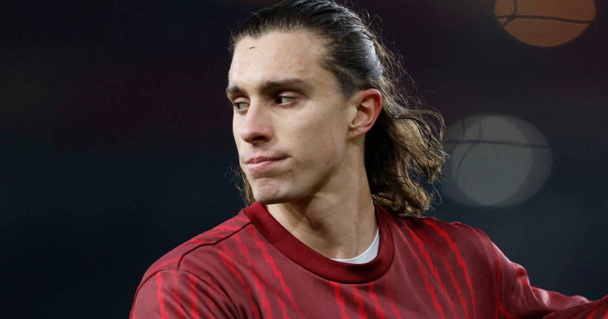 أرتيتا يكشف سبب غياب كالافيوري عن مباراة برايتون