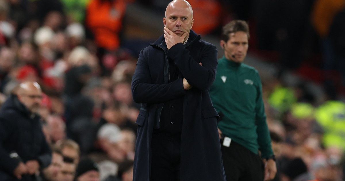 سلوت يعتمد على رباعي في خط وسط ليفربول أمام إنتر ميلان