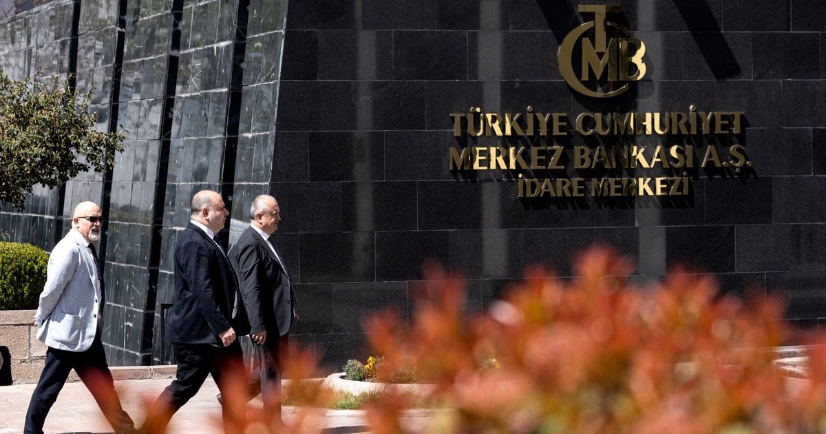 المركزي التركي يوسع محفظة السندات لدعم مرونة النقد