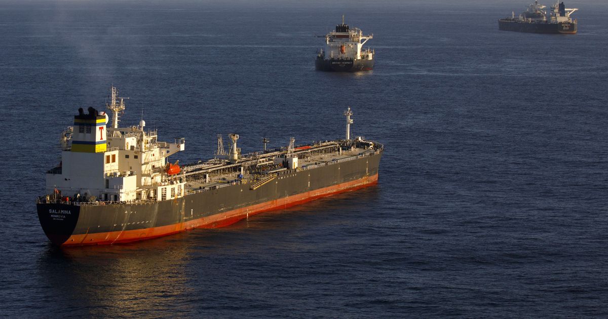 تكاليف الشحن تقفز ونقل النفط يتصدر بزيادة 467%