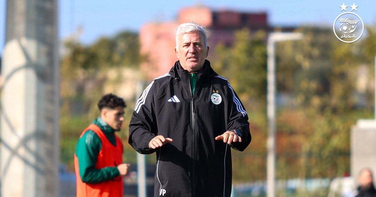 بيتكوفيتش يجري تغييرات على تشكيلة الجزائر ويكشف موقف حجام