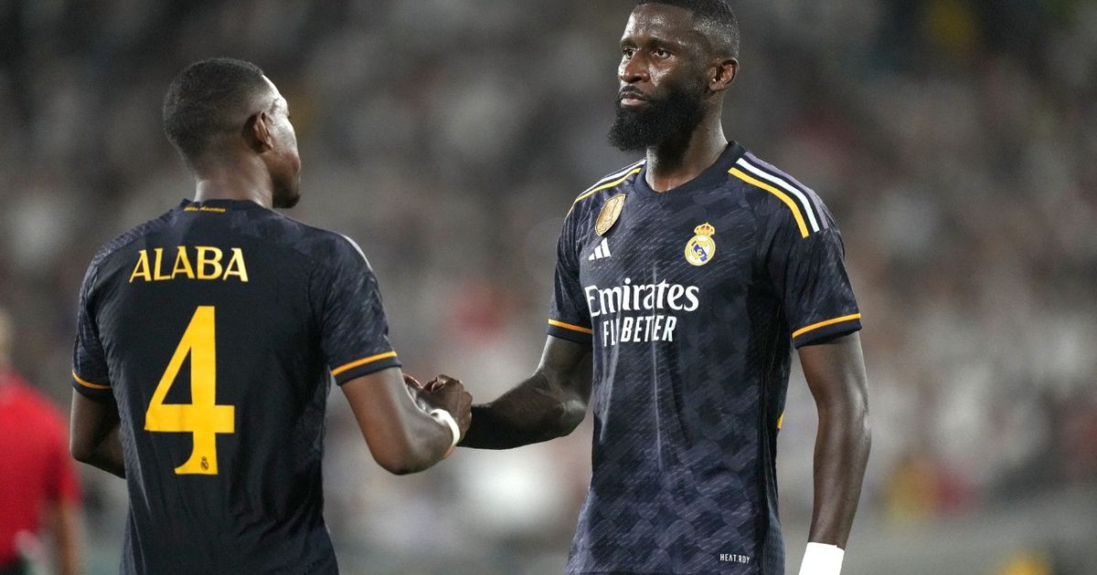 الدوري السعودي يستهدف قلبي دفاع ريال مدريد في الصيف