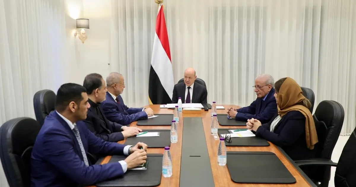 اليمن.. مجلس القيادة يرفض فرض أمر واقع ويدعو لمنع صدام داخلي