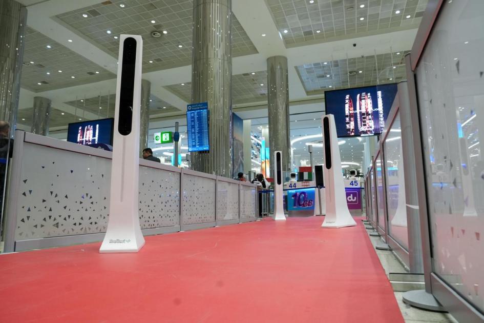 دبي تستقبل القادمين بـ«السجادة الحمراء» (فيديو)