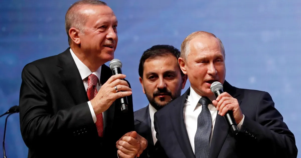 موانئ تركيا على رادار العقوبات تهريب النفط الروسي إلى أوروبا