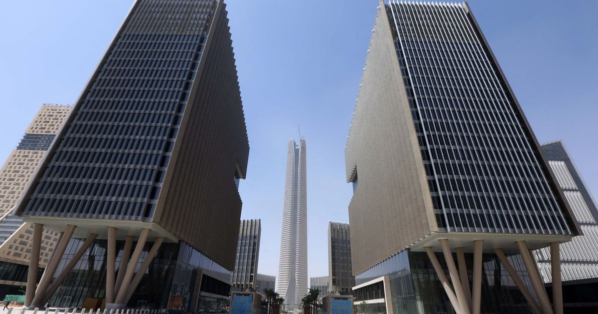 بلومبرغ: توقعات بنمو اقتصاد مصر 4.7% في 2026 وسط تحديات التضخم