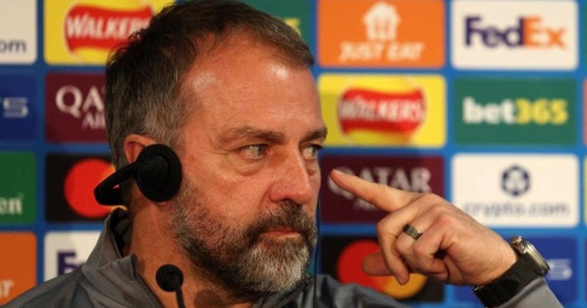 فليك يفاجئ الجميع: هذا اللاعب يغيب عن برشلونة “لمشكلة شخصية”