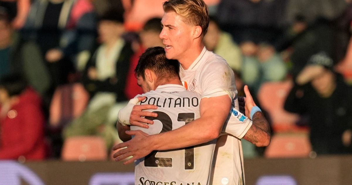 ثنائية هويلوند تقود نابولي للمركز الثاني في الدوري الإيطالي