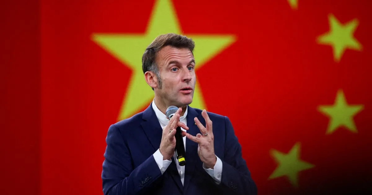 ماكرون يهدد الصين بفرض رسوم جمركية بسبب الفائض التجاري