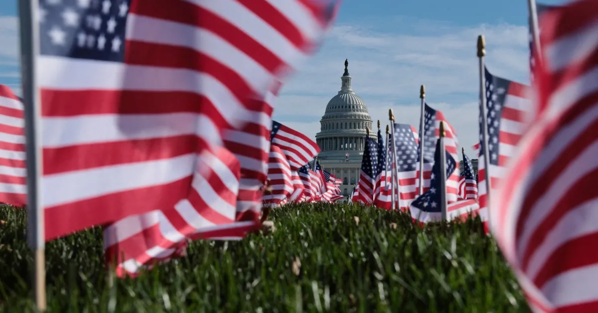 الديمقراطيون يحذرون ترمب: 100 سفارة أميركية بلا سفراء