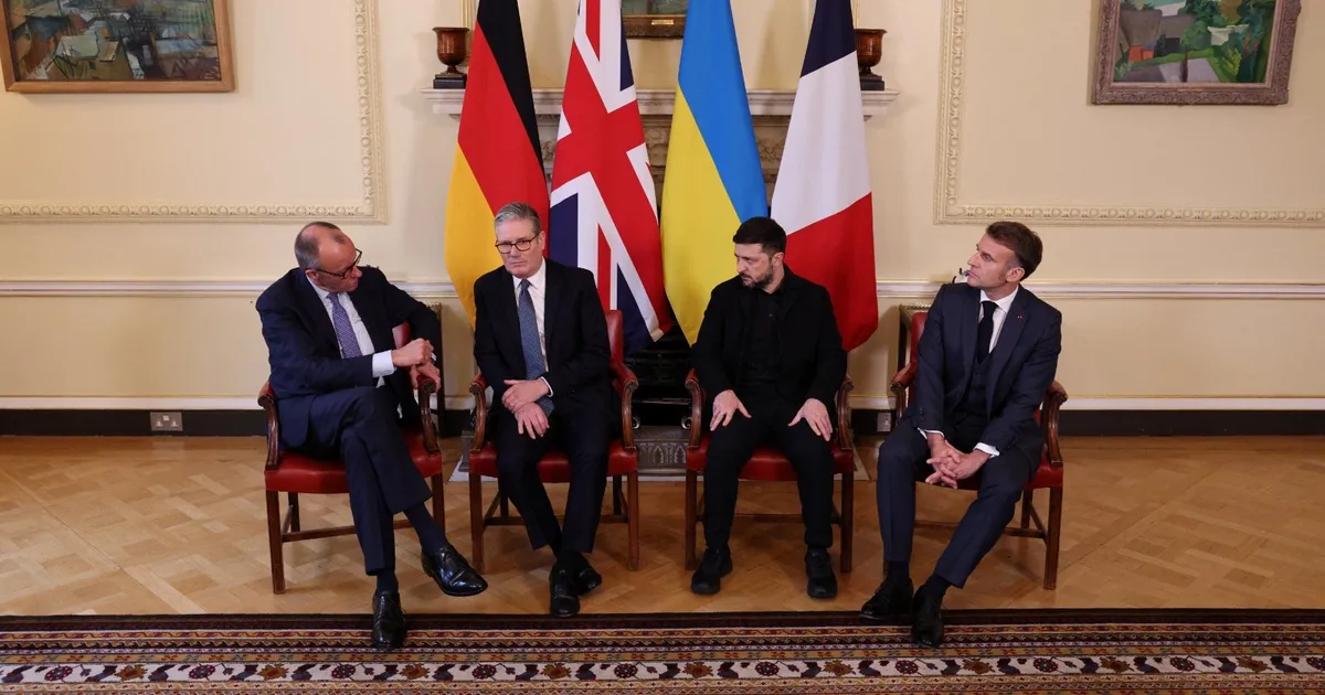 حرب أوكرانيا.. ضغط أميركي ومبادرة أوروبية لإنقاذ زيلينسكي