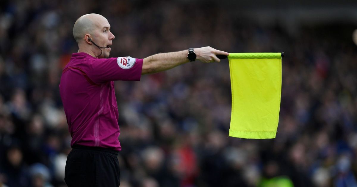 “فيفا” يختبر تقنية حديثة في رصد خروج الكرة من الملعب والتسلل