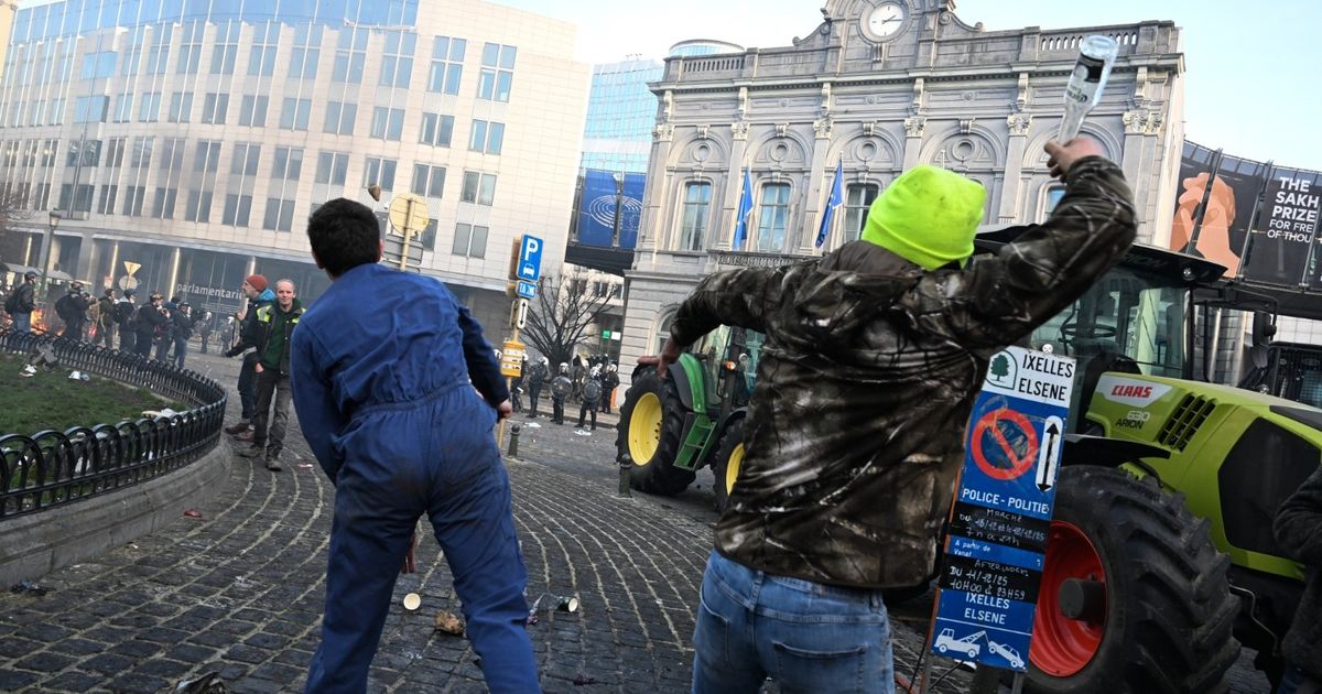 أوروبا تتعثر في محاولتها الإفلات من النظام العالمي لترمب