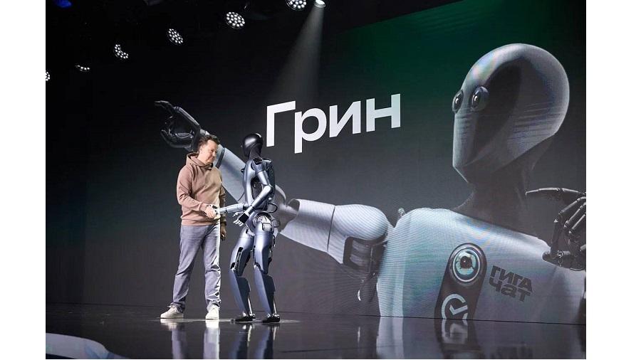 الروبوت الراقص في قلب موسكو.. وسؤال يطرح نفسه على الغرب