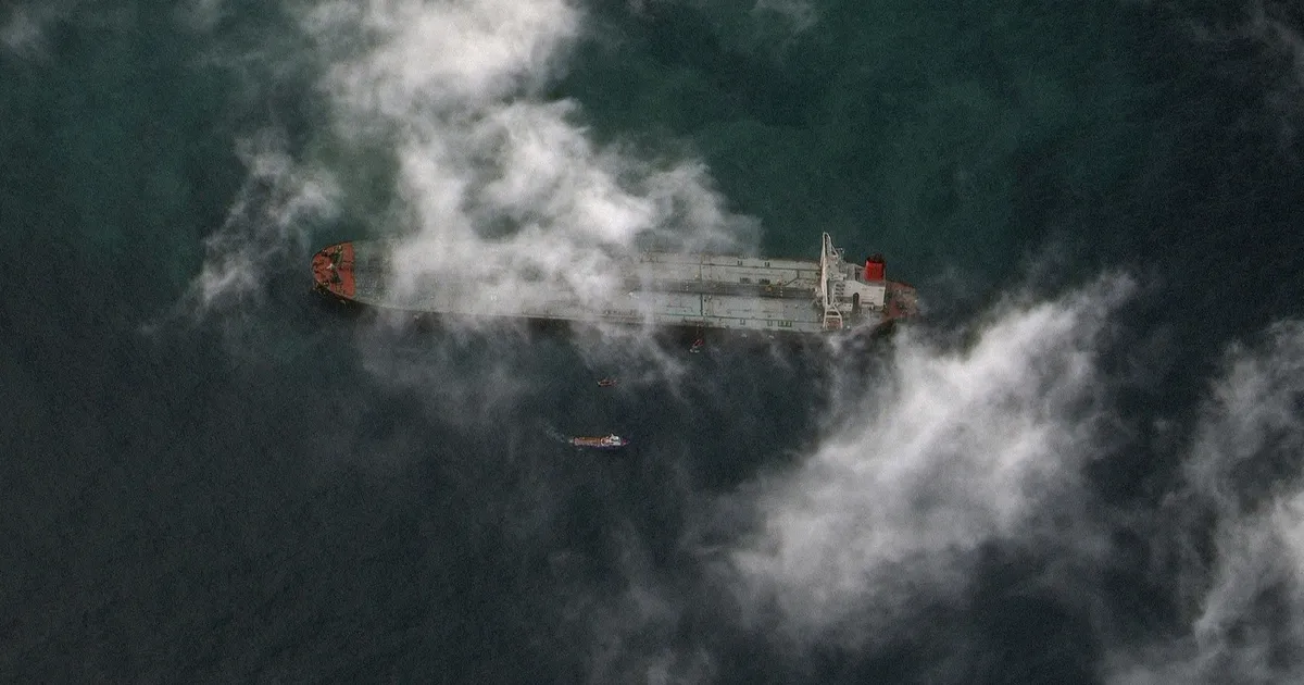 ناقلات خاضعة للعقوبات تواصل تحميل النفط الفنزويلي