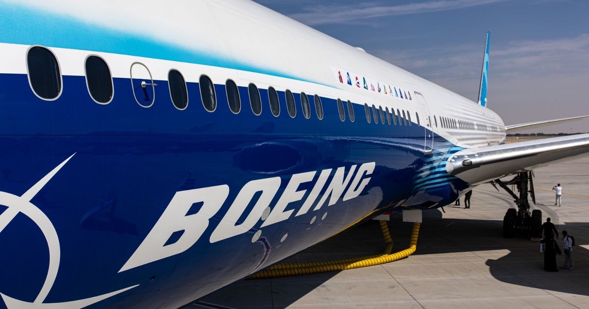 “بوينغ” تتوقع العودة لتحقيق تدفقات نقدية مليارية في 2026