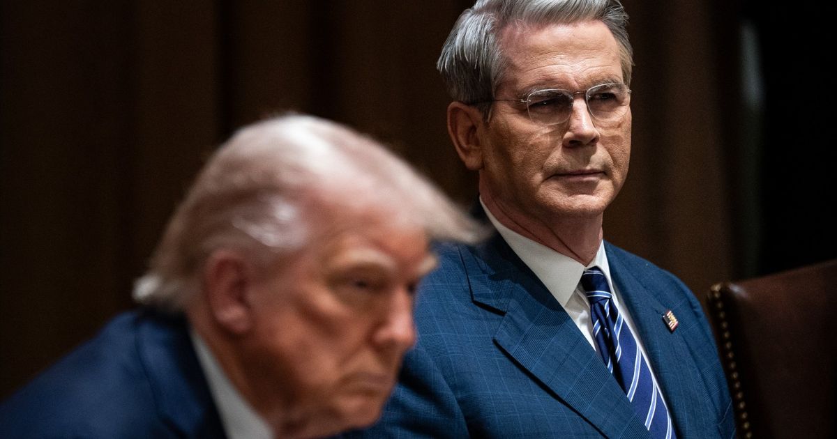 إدارة ترمب تبحث تسليم بيسنت منصب كبير المستشارين الاقتصاديين