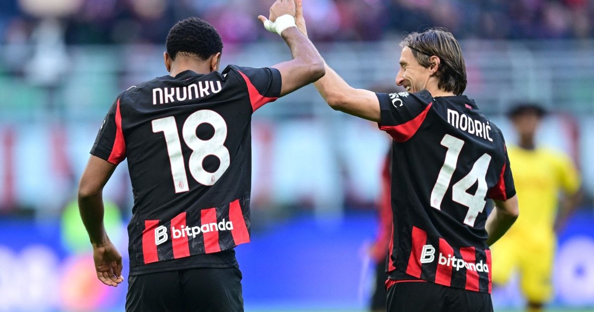 شاهد.. ميلان يفوز بفضل نكونكو وينتزع صدارة الدوري الإيطالي