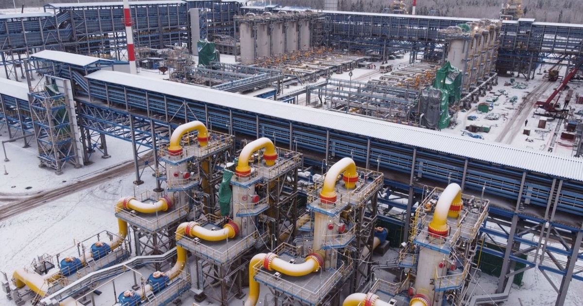 أوروبا تعتمد اتفاقاً لحظر الغاز الروسي بالكامل بحلول 2027