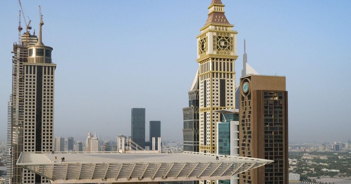 نجل مؤسس “داماك” يعيد إحياء برج “بيغ بن” المهجور في دبي