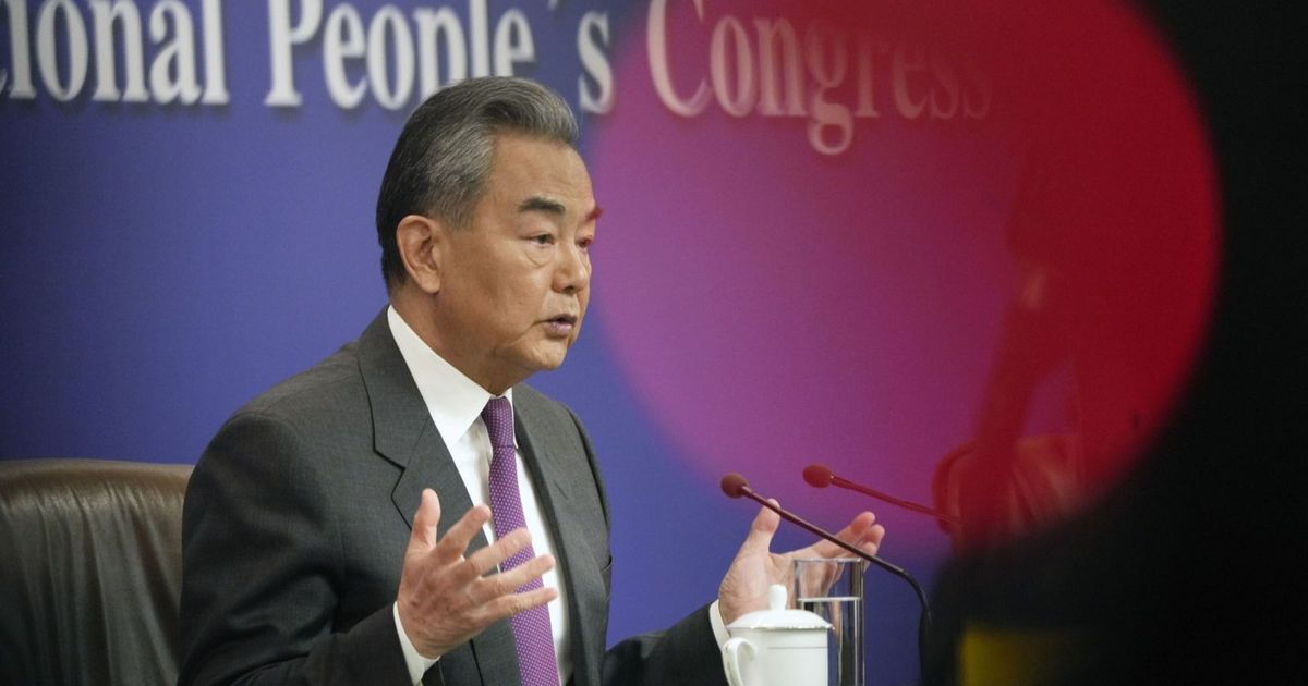 وزير الخارجية الصيني يزور السعودية ضمن جولة شرق أوسطية