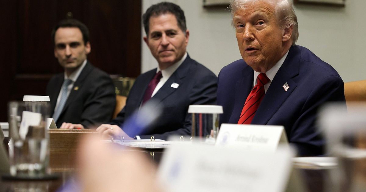 ترمب يعلن بدء تلقي طلبات تأشيرة “البطاقة الذهبية”