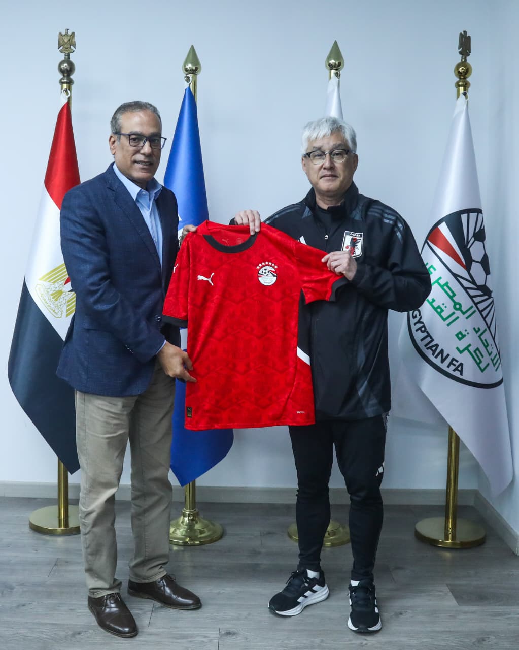 May be an image of football, soccer and text that says 'ل المطر لمد d القد المصرع كرة GYPTIANFA'