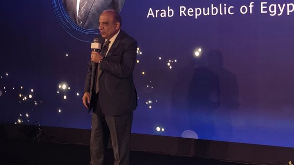 وزير الكهرباء 