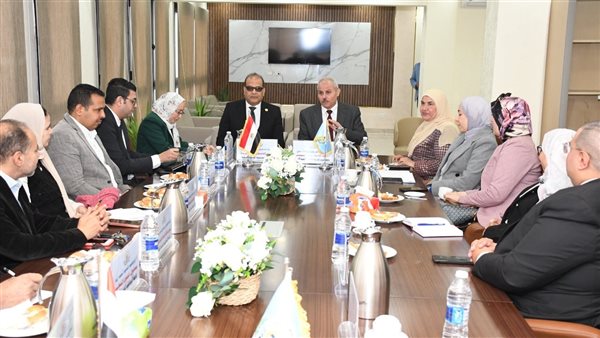 جامعة الإسماعيلية الجديدة الأهلية تناقش ضوابط العملية التعليمية والامتحانية