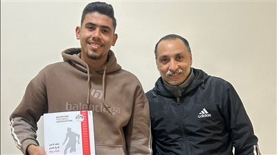 6 أكتوبر برمانة يضم أحمد دوبا مدافع المنيب موسمين ونصف