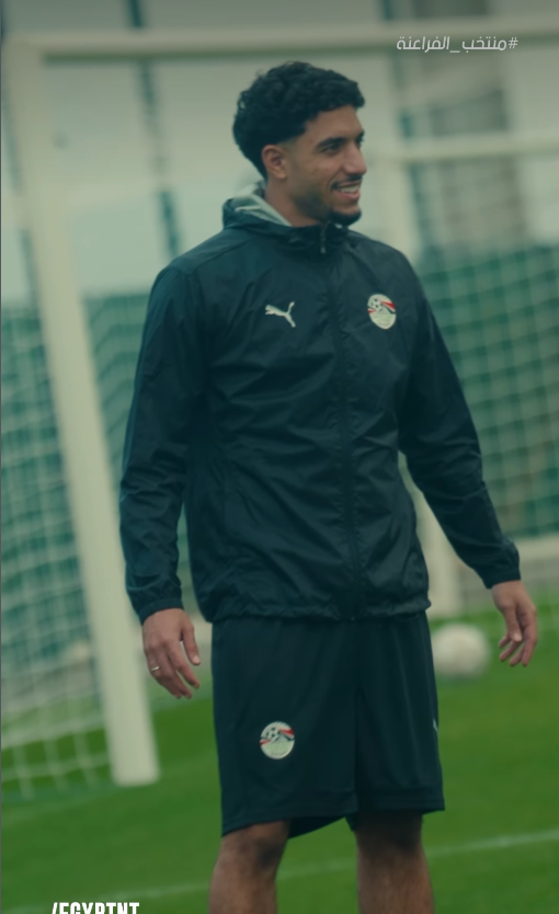 No description available.