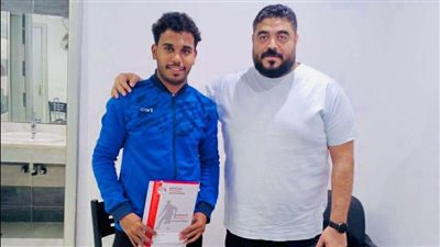 سينزو يدعم صفوفه في القسم الثالث بضم مصطفى بلية ظهير أيمن المنيا