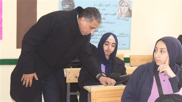 هل واجه طلاب الأول الثانوي بالجيزة مشكلات بامتحان البرمجة والذكاء الاصطناعي اليوم؟