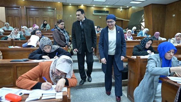 قيادات جامعة القاهرة تواصل المتابعة الميدانية لامتحانات الدراسات العليا والبكالوريوس