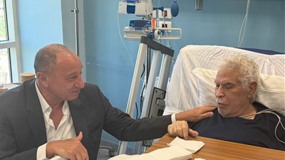 أحمد شوبير يكشف آخر تطورات الحالة الصحية لـ حسن شحاتة بعد العملية الجراحية