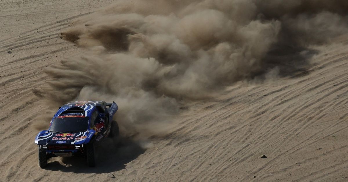 إكستروم يفوز بالمرحلة التمهيدية برالي داكار والراجحي سادساً