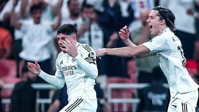 أتلتيكو مدريد ضد الريال.. ريال مدريد يتقدم على أتلتيكو مدريد في الشوط الأول بهدف فالفيردي في كأس السوبر الإسباني